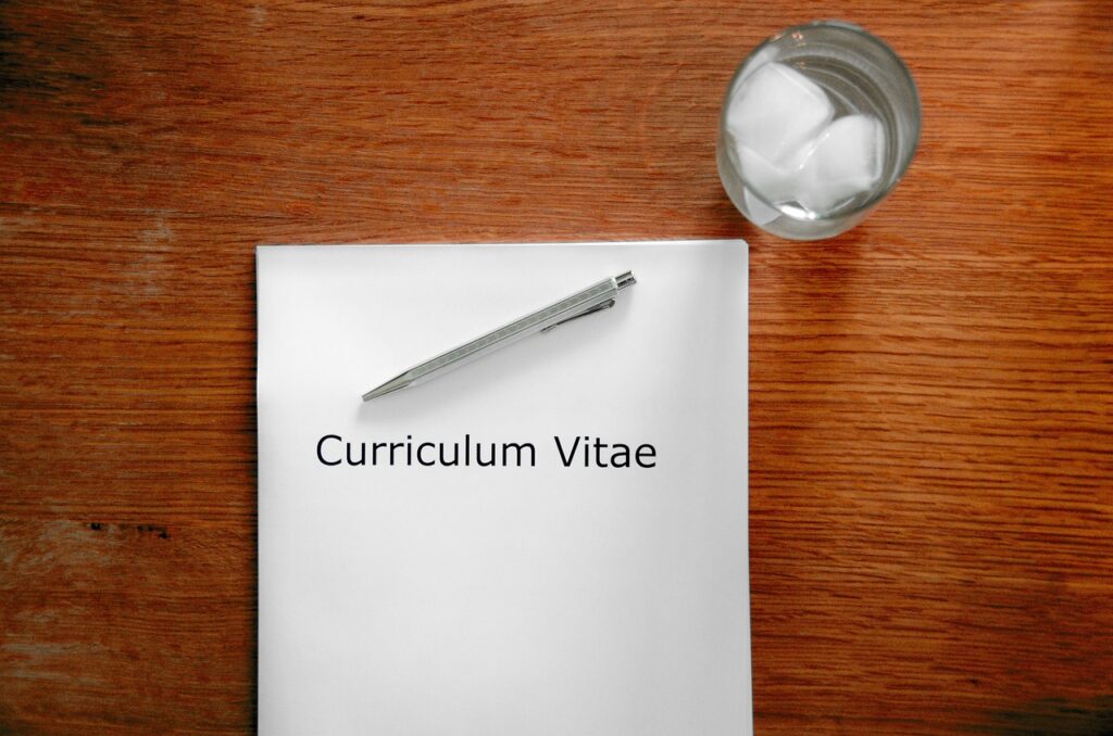 Cómo hacer un curriculum vitae u hoja de vida