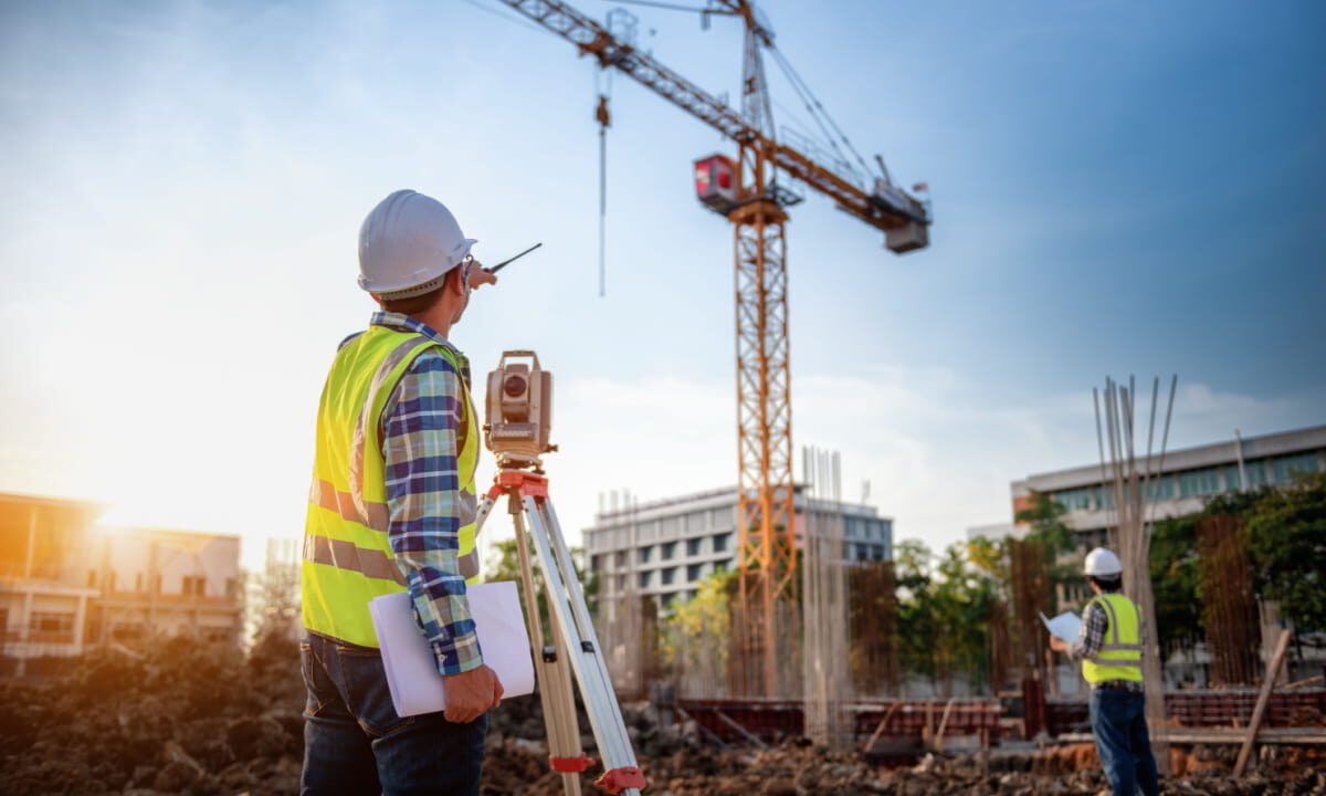 carreras técnicas relacionadas con la construccion